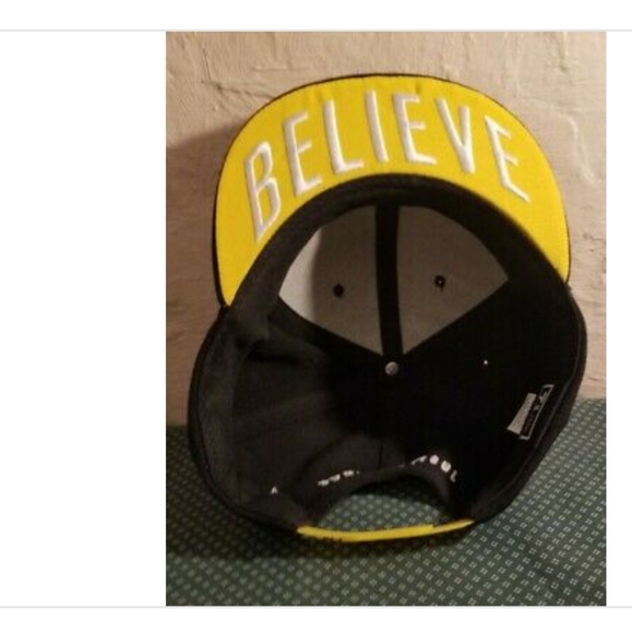 Justin Bieber Swaggy snapback hat - Picture 4 of 8